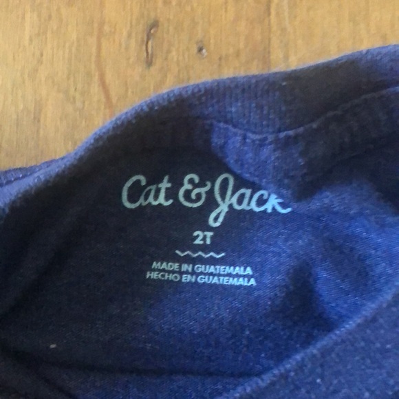 Strong Like Mom tshirt size 2 and 5 available - Picture 2 of 3